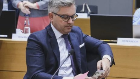Взеха книжката на финансов министър заради превишена скорост