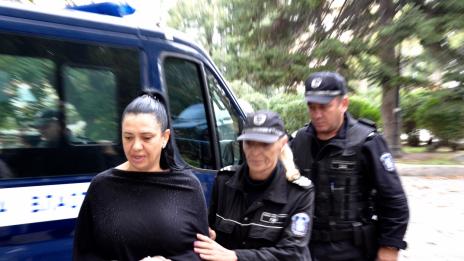 Мейзер: Невинна съм, Ники се самоуби пред мен по непредпазливост