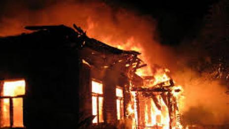Мъж на 91 години загина в пожар в дома си