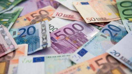 Минималната работна заплата в Испания ще бъде повишена с 4% до 858 евро през 2018 г.