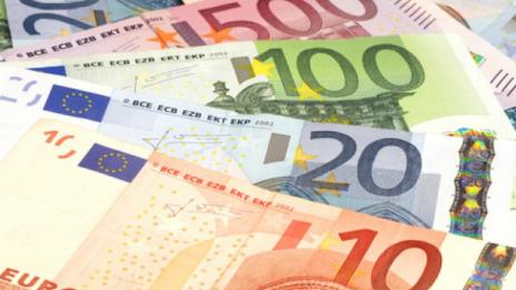 Маскирани ограбиха 50 000 евро от мъж в бензиностанция в София