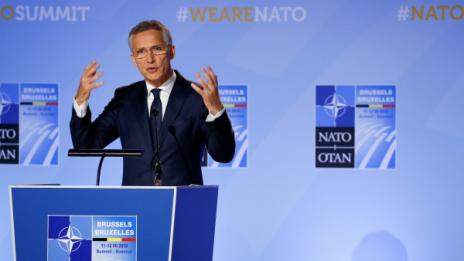 НАТО покани Македония за преговори за членство