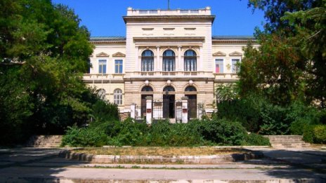 Вдигат входните такси на музеи и галерии във Варна