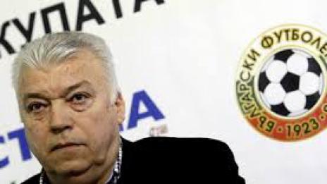 Легендата Христо Бонев получи инфаркт, оперират го