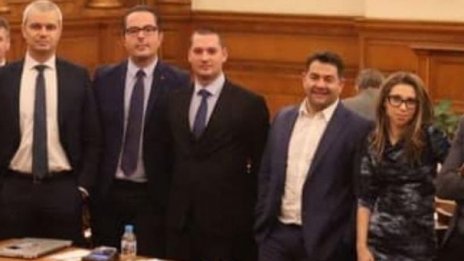 "Възраждане" с условие за подкрепа на ПП-ДБ 