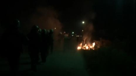 Бежанци предизвикаха сблъсъци край Солун (ВИДЕО)
