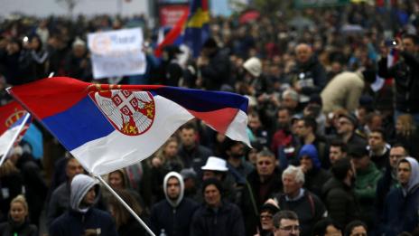 Опозицията в Сърбия излезе на нов протест, иска оставки 