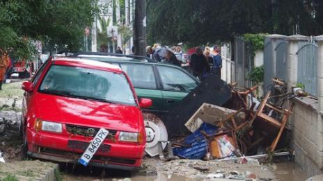 Българите пратиха 662 155 SMS-а в помощ на пострадалите от потопа