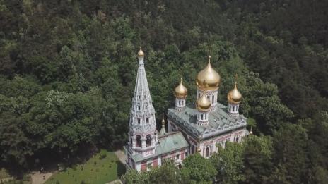 Храм-паметникът в Шипка се руши