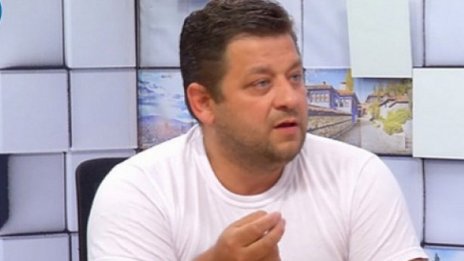 Николай Марков: Ивелин Михайлов затвори всички депутати в един хамбар
