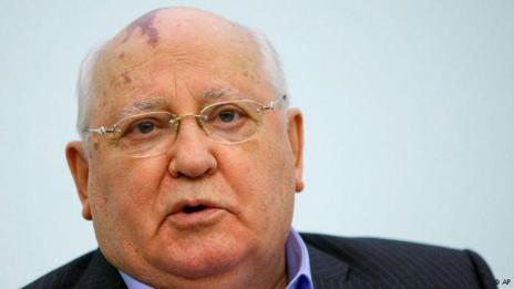 Горбачов: Западът да спре опитите да изолира Русия