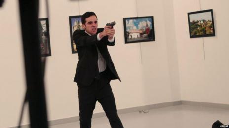 Безименен гроб за убиеца на посланик Карлов