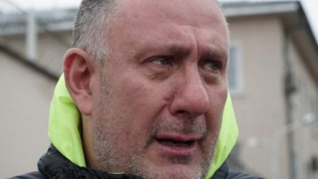 Отново дават старт на делото срещу доктора, застрелял крадец в дома си