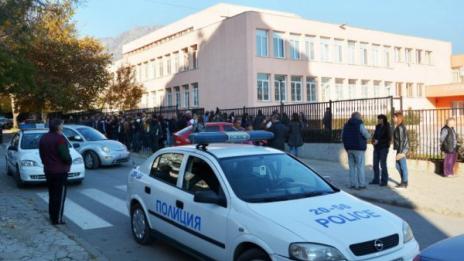 Убитата ученичка била с психоложката си, преди нападението