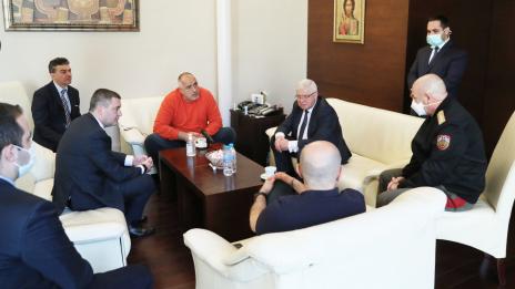 Българските фармацевтични компании са готови за производството на лекарства на хининова основа