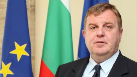 Красимир Каракачанов настоява да се създаде министерство за българите в чужбина