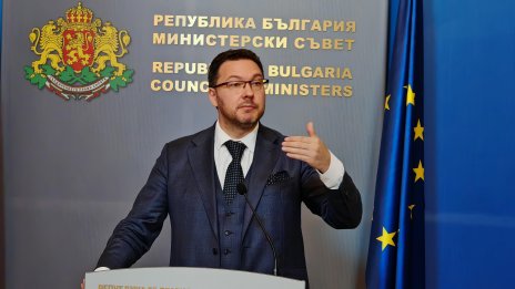 Митов: Полицейският шеф е удрян силно в гръб и пратен в болница