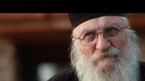 Бедните с малки заплати даряват на отец Иван, не и богатите