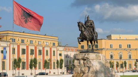 Албания се тревожи за Балканите