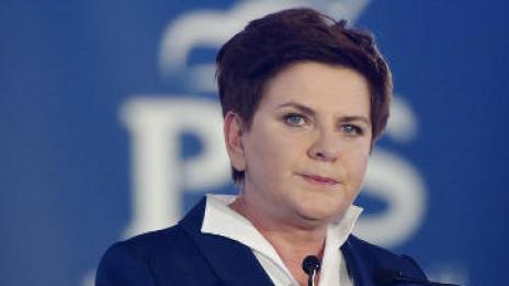 Бивша премиерка на Полша глобена за катастрофа