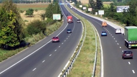 Полицай в гонка и стрелба по магистрала "Хемус"?