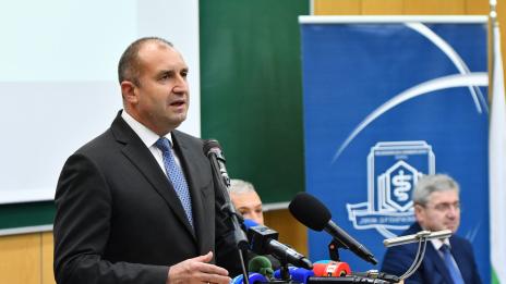 Президентът обяви началото на 17-ата „Българска Коледа” (СНИМКИ)