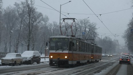 Над 150 машини почистват улиците на София