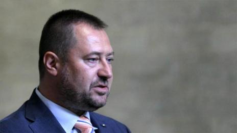 Задържаха шефа на Агенцията за българите в чужбина 