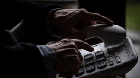 Баба хвърли 9000 лева на ало измамници