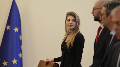 Категорично не навлизаме в турбулентна дългова спирала
