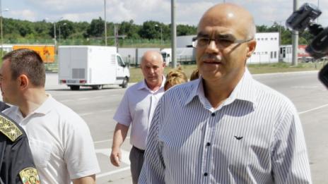 Следващият кабинет ще решава за ограда по цялата граница