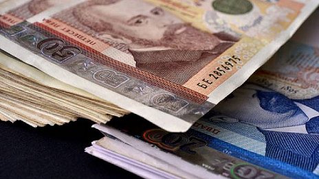 Над две трети от българите изпитват затруднение да покриват ежедневните си разходи