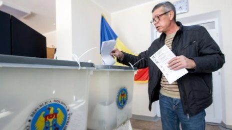 Убедителна победа на проевропейската партия в Молдова