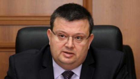 Цацаров свиква спешна среща с МВР