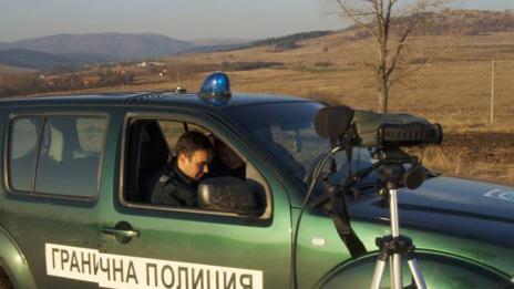 Гранична полиция с 10 нови високопроходими автомобила