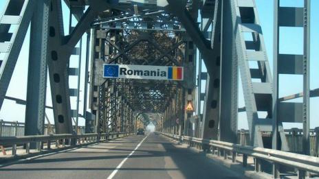 Проверяват колите от Румъния заради чумата