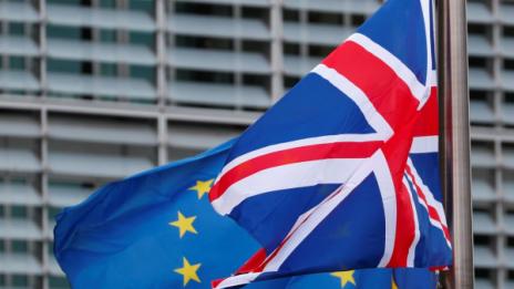 Брюксел почна твърда игра с Лондон за Brexit  