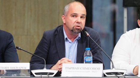Първан Симеонов за хода на Радев: Неизвестните са много