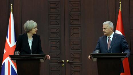  Бежанският проблем не се решава с изграждане на стени