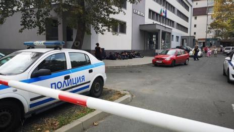 Задържаха 25 нелегални мигранти до Бургас