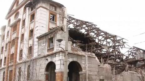 Събориха най-големия тютюнев склад в Пловдив