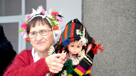 И във Вълчи дол веселие съпроводи Бабинден