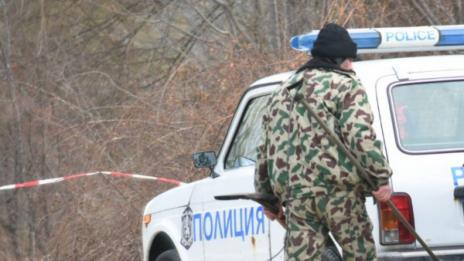 Спипаха 20 мигранти в гора край бургаски села