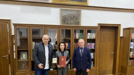 Наградиха варненски прокурор и следовател за случая с адвокат, завлякъл с пари 12 души