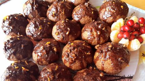 Рецепта на деня: Коледни мъфини с канела, мед и мандарини