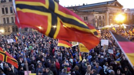 Хиляди германци излязоха на протест срещу мигрантите