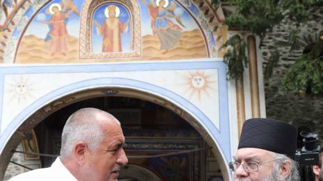 Борисов инспектира срутищата по пътя за Рилския манастир