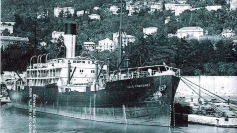 Книга разказва за съдбата на българския параход „Балкан“