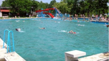 Инспектираха басейните в страната за старта на летния сезон