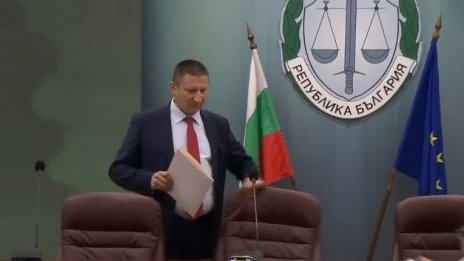 Прокурорската колегия на ВСС отказа да освободи Сарафов